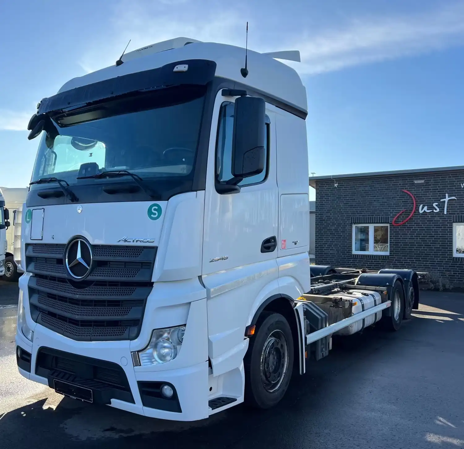 Mercedes-Benz Actros 2545