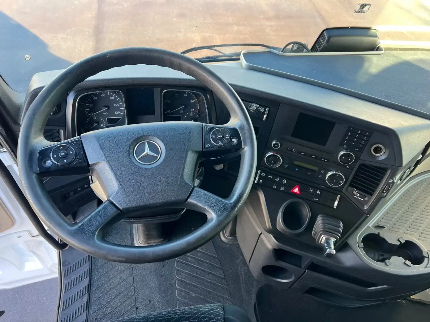 Mercedes-Benz Actros 2545